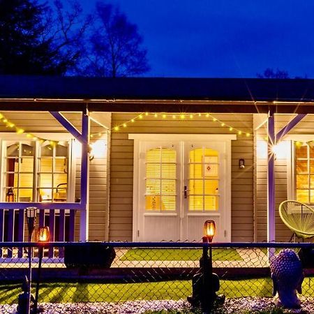 The Retreat Log Cabin Sudbury  Exterior photo